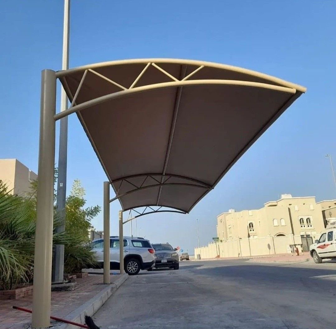 تُعد مظلات وسواتر القطيف من الحلول المهمة للمنازل والفلل والاستراحات والمواقف، حيث تساعد المظلات على توفير الحماية من أشعة الشمس والعوامل…